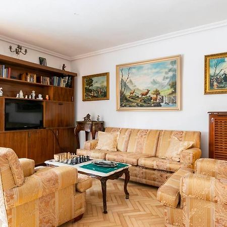 Apartmán Piso Amplio Y Acogedor Madrid Exteriér fotografie