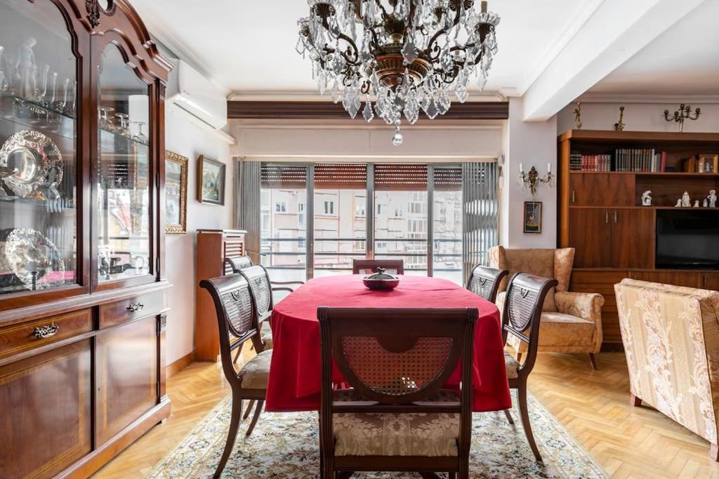 Apartmán Piso Amplio Y Acogedor Madrid Exteriér fotografie