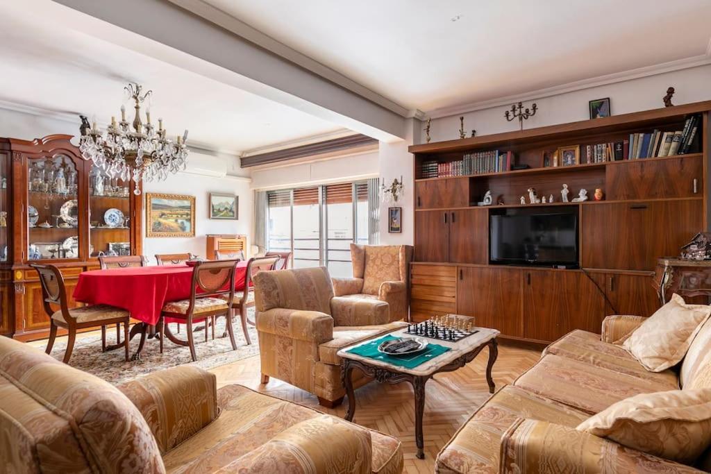 Apartmán Piso Amplio Y Acogedor Madrid Exteriér fotografie