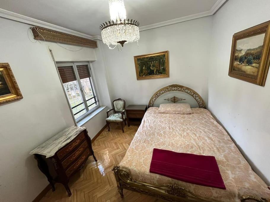 Apartmán Piso Amplio Y Acogedor Madrid Exteriér fotografie